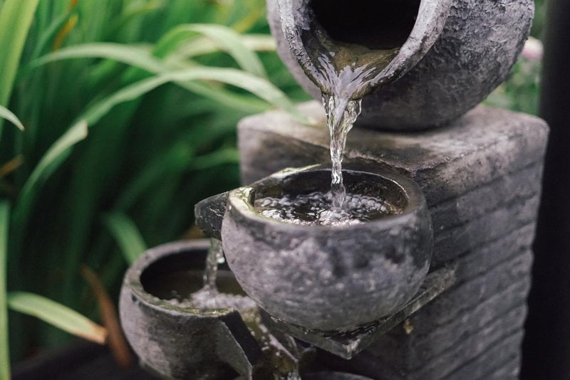 outdoor water fountains