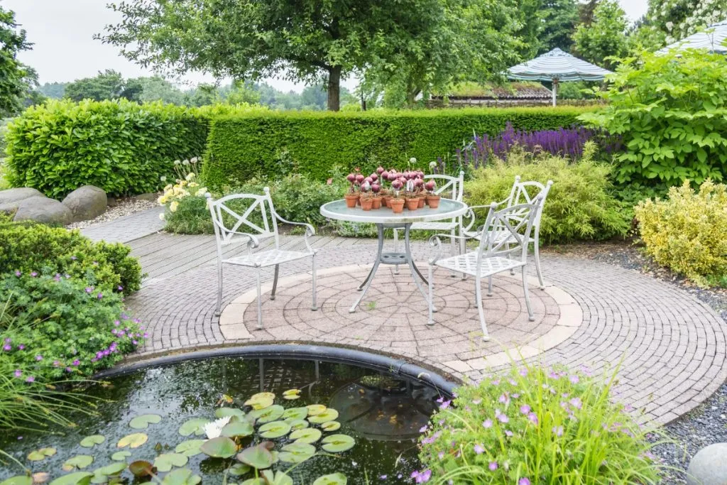 5 Creative Garden Pond Ideas to Transform Your Outdoor Space 4 pond ideas for small gardens