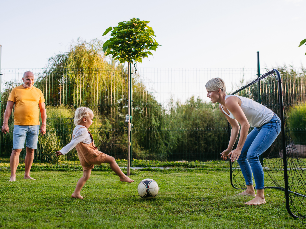 Creating a Kid Friendly Backyard Oasis: Safe Play Area Ideas and Family Garden Design 2 kid friendly backyard